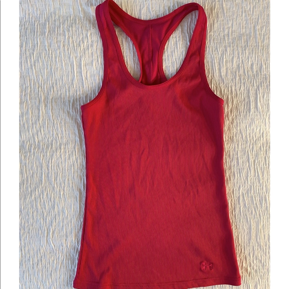 UA tank top